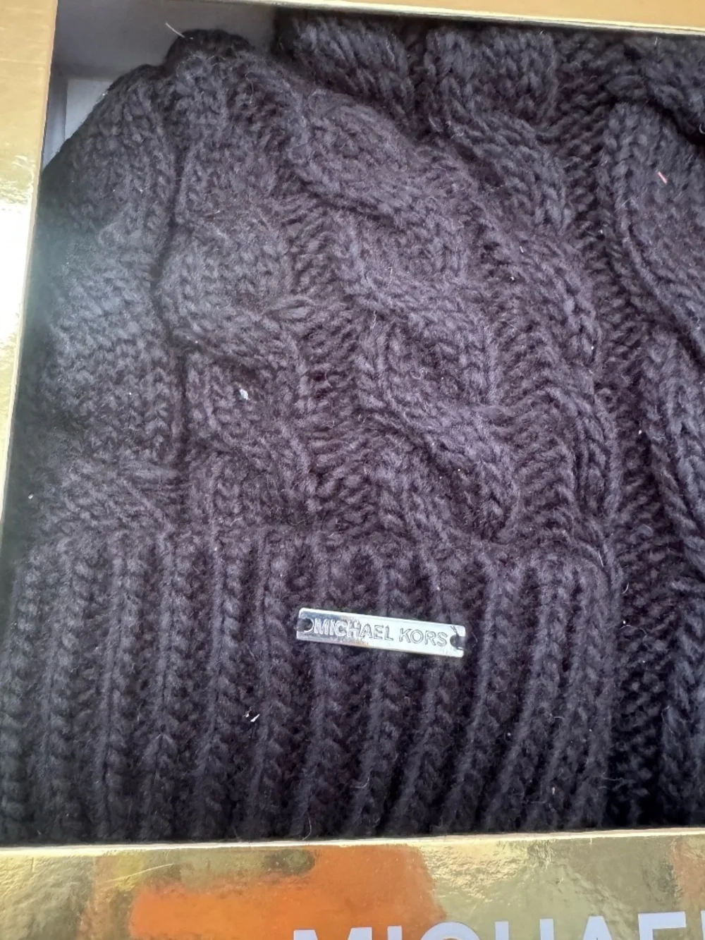 Michael Kors NEW Cable Knit Hat and Scarf Gift Set in Box - Black